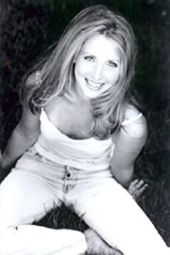 Kristin Herold interpreta Tiffany