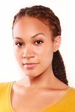 Sasha Kelly Jackson interpreta EMT