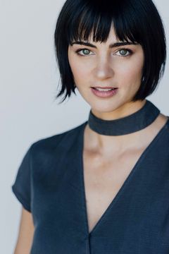 Casey Ruggieri interpreta Earnest Girl