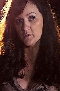 Brenda Whitehead interpreta Little Girl's Mom