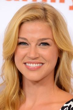 Adrianne Palicki interpreta Bobbi Morse