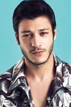 Kubilay Aka interpreta Selim