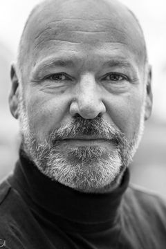 Markus Napier interpreta Major Hoess