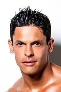 Francisco Perez interpreta Santa Stripper