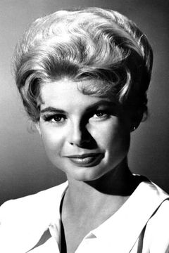 Mary Peach interpreta Lady