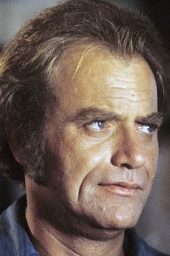 Vic Morrow interpreta Wes Jennings