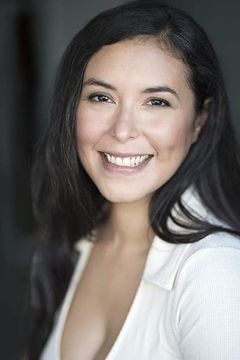 Iana Ramirez interpreta Gloria