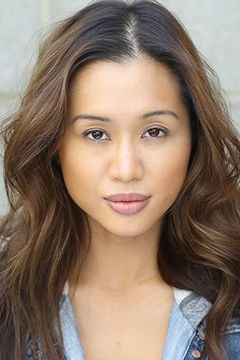 Kathryn Le interpreta Connie (uncredited)