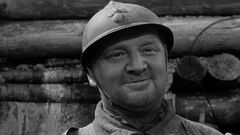 Fred Bell interpreta Shell-Shocked Soldier