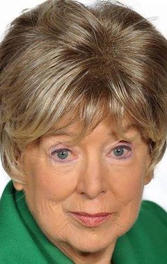 Eileen Colgan interpreta Lady