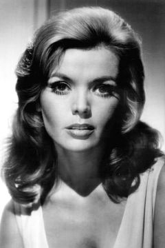 Deanna Lund interpreta Diane