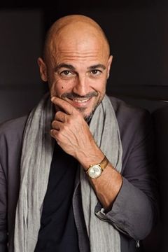 Luca Amorosino interpreta Patrizio