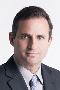 Martin Lefebvre interpreta Gendarme