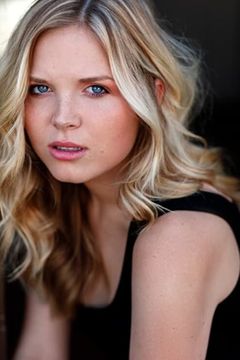 Grace Patterson interpreta Jenny Willis