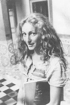 Jackie Raynal interpreta Dinner Guest