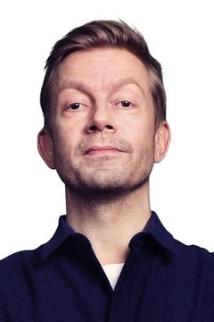 Bjarte Tjøstheim interpreta Anton