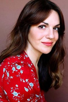 Abigail Marlowe interpreta SHIELD Tech