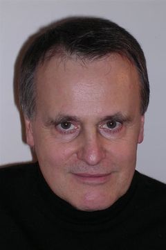 Jerzy Rogulski interpreta Professeur Bruner