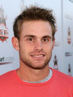 Andy Roddick interpreta Good Looking Guy on Plane