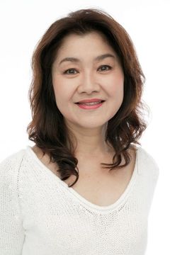 Yōko Kawanami interpreta Bulma's Mom (voice)
