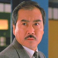 Paul Chang Chung interpreta Uncle Chan