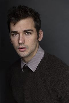 Samuel Caleb Walker interpreta Imhoff