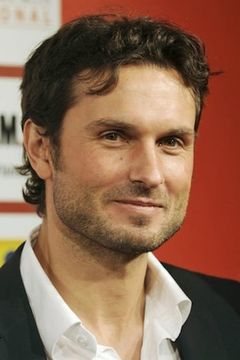 Simon Verhoeven interpreta Ottmar Walter