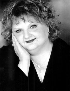 Catherine Anne Hayes interpreta TV Serial Hag