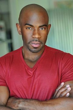 Marlon Perrier interpreta Agent Cooper