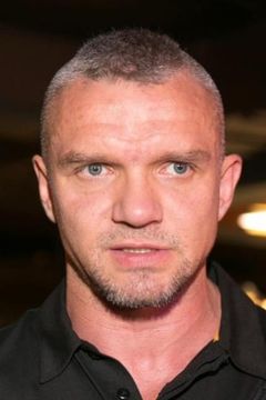 Vladimir Yepifantsev interpreta Fedor