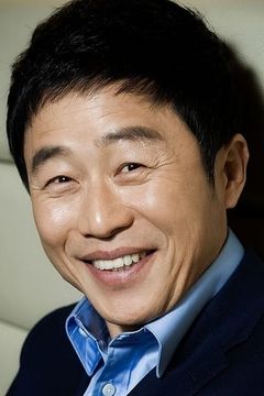 Lee Moon-sik interpreta Mr. Park