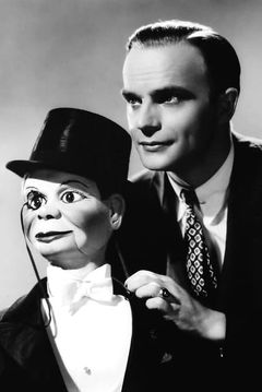 Edgar Bergen interpreta Himself / Charlie McCarthy / Mortimer Snerd