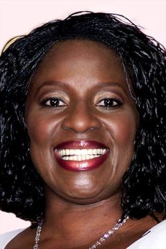 LaTanya Richardson Jackson interpreta Nurse Ruth