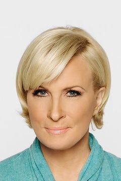Mika Brzezinski interpreta Self / Radio Anchor (voice) (uncredited)