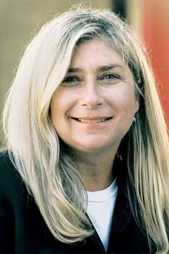 Debra Hill interpreta Blonde Girl on Bleachers (uncredited)