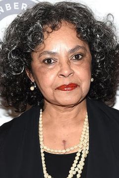 Lynda Gravatt interpreta Vernita Wells