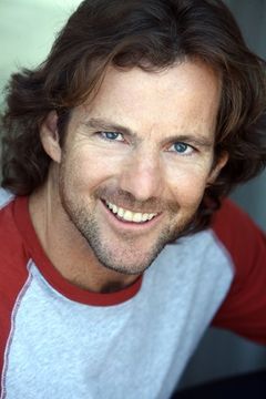 David A. Lockhart interpreta Gabriel