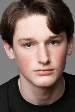James Melville interpreta Footman #3