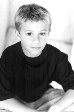 Matt Weinberg interpreta Tommy