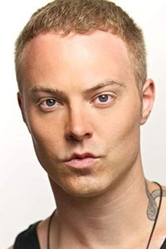 Robert Oppel interpreta Meth Head