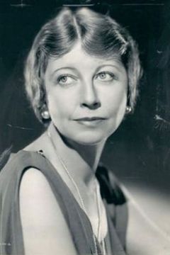 Helen Broderick interpreta Madge Hardwick