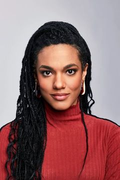 Freema Agyeman interpreta Dr. Helen Sharpe