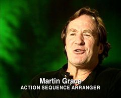 Martin Grace interpreta Colin