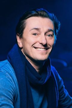 Sergei Bezrukov interpreta Robo (voice)