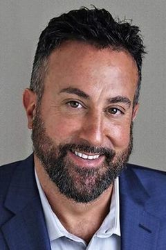 Jerry DiLeo interpreta Teacher