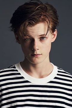 Cory Gruter-Andrew interpreta Curtis Farraday