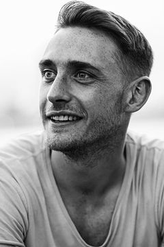 Lars Berge interpreta Haakon Lie