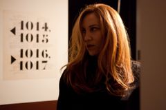 Gillian Shure interpreta Turner's Club Girl