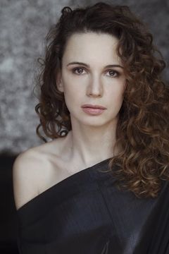 Emanuela Fanelli interpreta Marisa