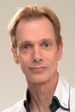 Doug Jones interpreta Cochise